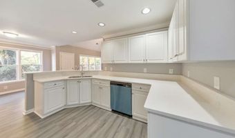 4804 Thicket Path NW, Acworth, GA 30102