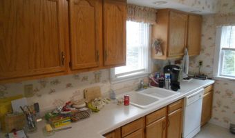 201 W Spruce St, Abbotsford, WI 54405