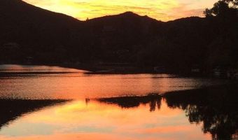 2374 Laguna Circle Rd, Agoura Hills, CA 91301