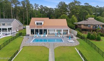 685 Raymond Rd, Arapahoe, NC 28510