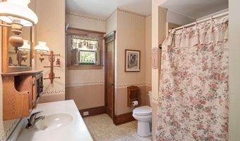 115 W GLOUCESTER Pike, Barrington, NJ 08007
