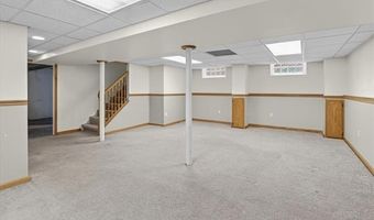 15861 Anne Ave, Allen Park, MI 48101