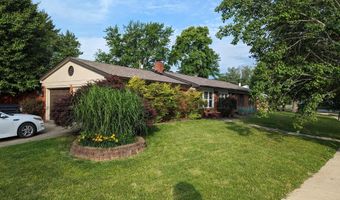 703 Redfern Dr, Beech Grove, IN 46107