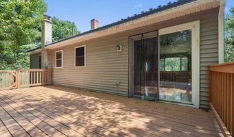 9 Iriquois Dr, Ashburnham, MA 01430