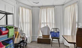 302 SW Front St, Abingdon, VA 24210