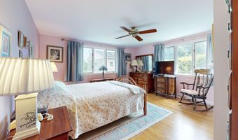 10 Baxter St, Danbury, CT 06811