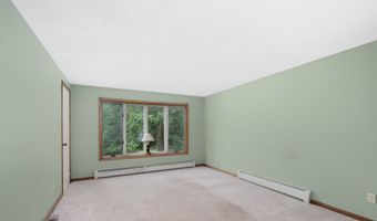 196 Pickerel Lake Rd, Colchester, CT 06415