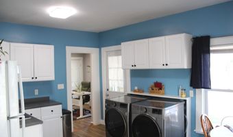 7 Grove St, Auburn, ME 04210