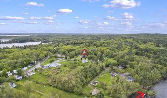 14 Lakeshore Dr, Belgrade, ME 04918