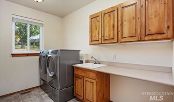 4477 Silver Lakes Ct, Buhl, ID 83316