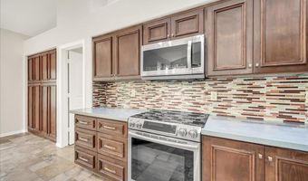 724 N ASH Dr, Chandler, AZ 85224