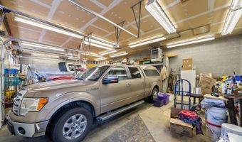 11411 Snowline Dr, Anchorage, AK 99507