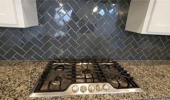 5107 SW Kemptown Pl, Bentonville, AR 72713