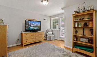 9504 WADSWORTH Dr, Bethesda, MD 20817