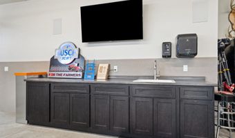 3047 SE Deer Run, Dyersville, IA 52040