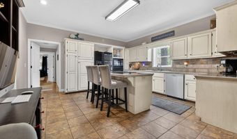 106 Ferndale St, Albertville, AL 35950