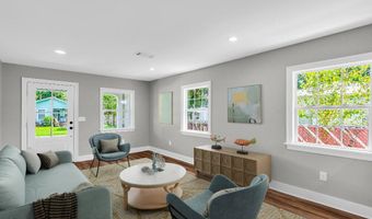 406 Easterbrook St, Bay St. Louis, MS 39520