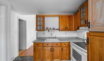 14 Paddock Ave, Alloway, NJ 07422