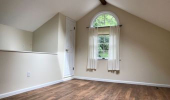 53 Huckleberry Hill Rd, Brookfield, CT 06804