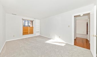 3316 WOODBURN VILLAGE Dr 12, Annandale, VA 22003