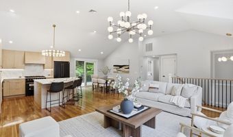 11 Bromfield Rd, Acton, MA 01720