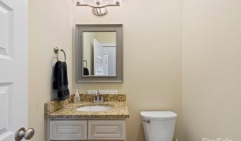18 Greenwood Fields Dr, Asheville, NC 28804