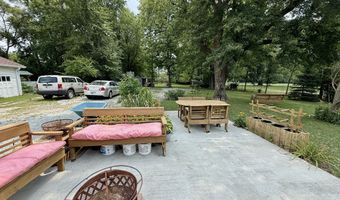 5028 Columbus Ave, Anderson, IN 46013