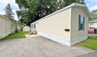 7055 Quarry Rd 54, Amherst, OH 44001