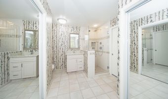 1365 Chalmers Dr, Ann Arbor, MI 48104