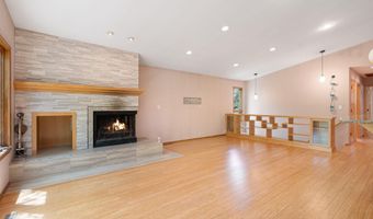 2006 11th Ave NE, Austin, MN 55912