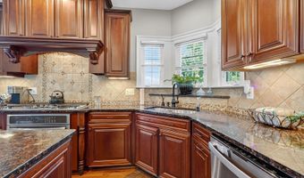 3206 HATCHER St, Alexandria, VA 22303