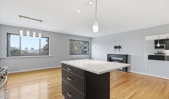 1300 S ARLINGTON RIDGE Rd 618, Arlington, VA 22202