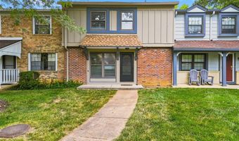 13322 Hiddendale Ln, Ballwin, MO 63021