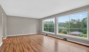5849 Wilson Dr, Bethel Park, PA 15102