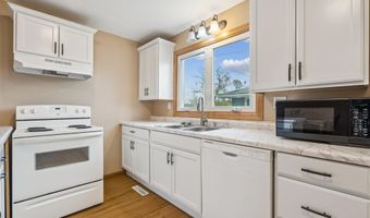 304 E Plum St, Anamosa, IA 52205