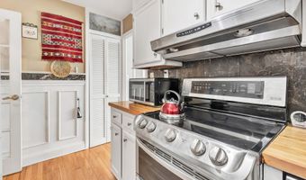 80 Cartright St Pha, Bridgeport, CT 06604