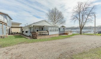 92 Rohr St #5, Arnolds Park, IA 51331