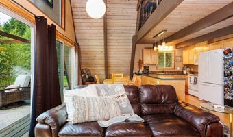 10252 LAKEVIEW Dr, Birkenfeld, OR 97016