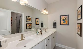 1616 Prestwick Ln, Dunwoody, GA 30338