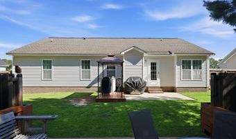 322 Tamarack Dr, Ayden, NC 28513