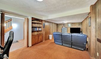 619 Alden Dr, Auburn, NE 68305