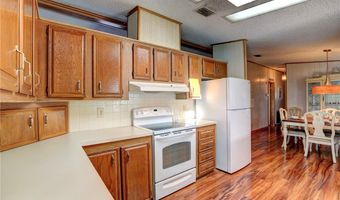624 Periwinkle Cir, Barefoot Bay, FL 32976