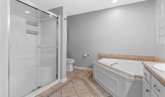 324 Buttermere Ln, Amherst, OH 44001