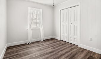 729 Canterbury Dr, Biloxi, MS 39532