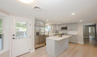 32 Raymond Rd, Auburn, NH 03032