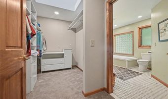 1066 Lake Viking Ter, Altamont, MO 64620