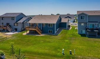 1110 Luther Dr, Adel, IA 50003