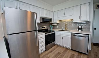 301 E Commerce Way Rd 214 Sea Spray, Atlantic Beach, NC 28512
