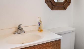303 MESA Dr, Aztec, NM 87410