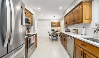 2 Cresta Ln, Hot Springs Village, AR 71909
